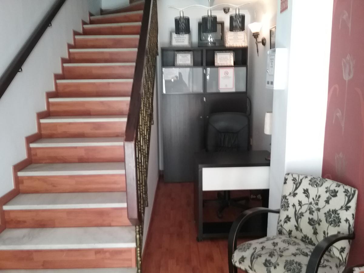 Hostal Cabrera Мотриль Экстерьер фото