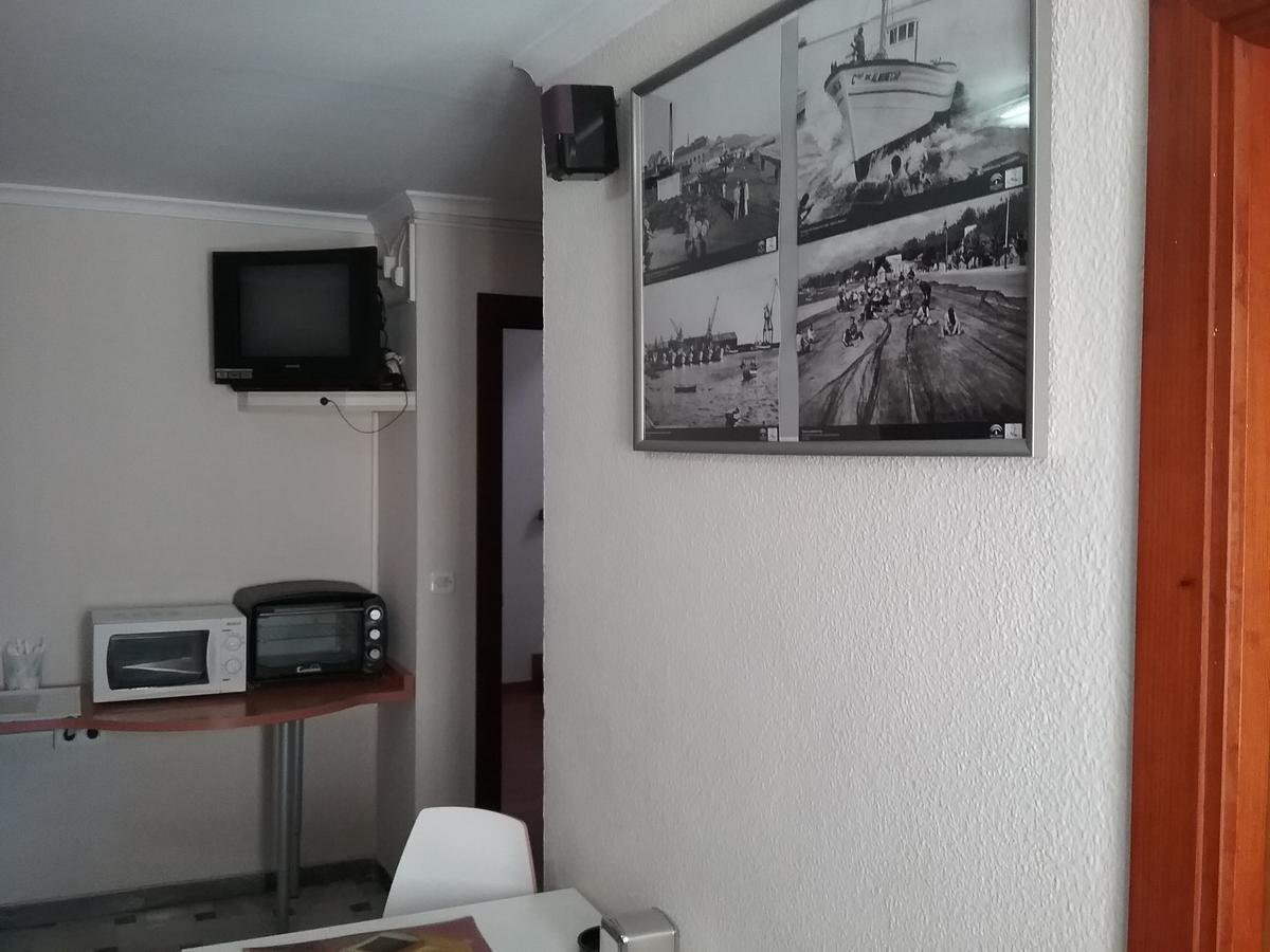 Hostal Cabrera Мотриль Экстерьер фото