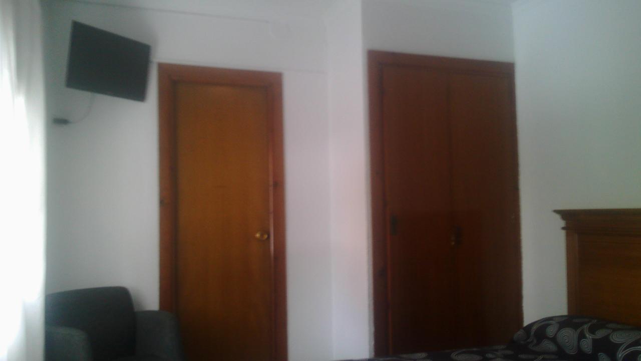 Hostal Cabrera Мотриль Экстерьер фото